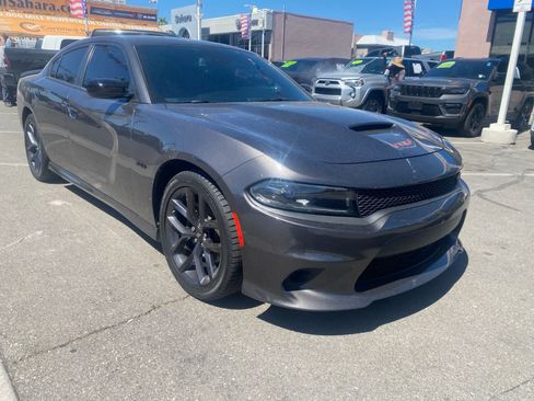 Used 2023 Dodge Charger R/T w/ Plus Group RWD image 3