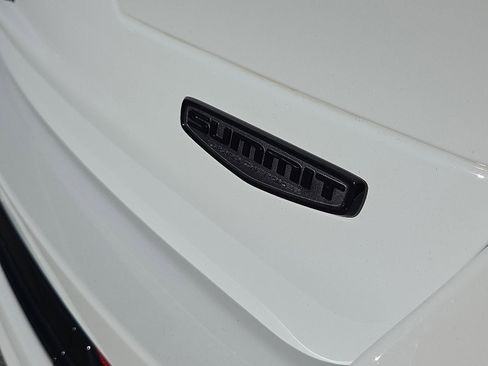 Used 2025 Jeep Grand Cherokee L Summit image 8