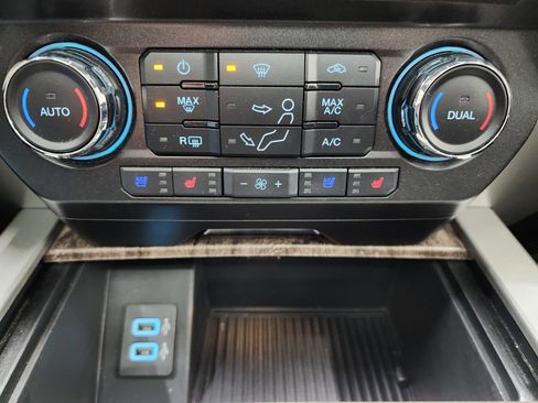 Used 2017 Ford F250 Lariat w/ Lariat Ultimate Package image 67