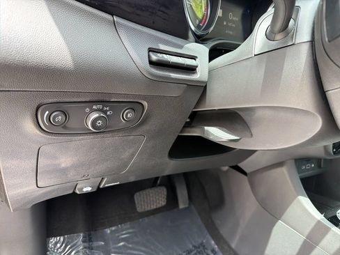 Used 2021 Buick Encore GX Essence w/ Advanced Technology Package FWD image 19