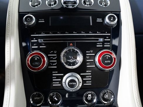 Used 2018 Aston Martin Lagonda image 37