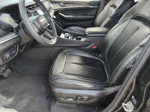 Used 2024 Jeep Grand Cherokee Limited 4xe AWD/4WD image 16