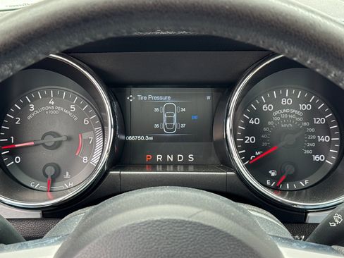 Used 2015 Ford Mustang Premium RWD image 39