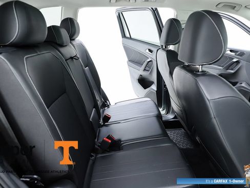 Used 2024 Volkswagen Tiguan SE w/ Panoramic Sunroof Package FWD image 76