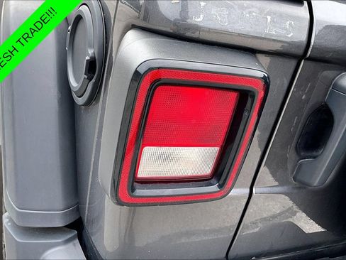 Used 2024 Jeep Wrangler Unlimited Sport AWD/4WD image 22