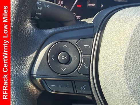 Used 2025 Toyota RAV4 XLE FWD image 21