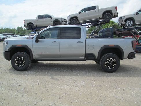 New 2026 GMC Sierra 2500 AT4X AWD/4WD image 9