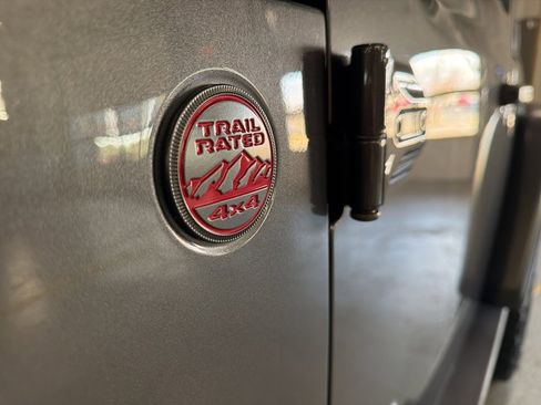 Used 2021 Jeep Wrangler Rubicon image 12