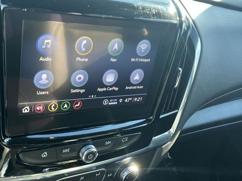 Used 2023 Chevrolet Traverse RS w/ LPO, Cargo Package image 13