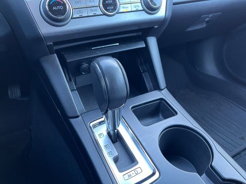 Used 2016 Subaru Legacy 3.6R Limited image 16