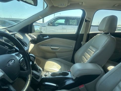 Used 2016 Ford Escape Titanium AWD/4WD image 5