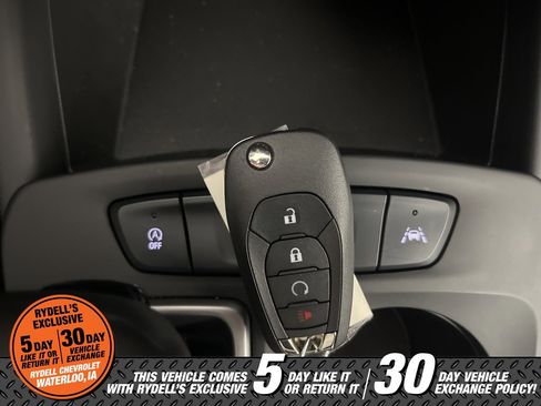 Used 2025 Chevrolet Trax RS w/ Driver Confidence Package image 29