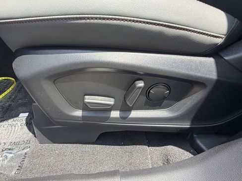 New 2026 Ford Explorer Active w/ Active Comfort Package RWD image 21