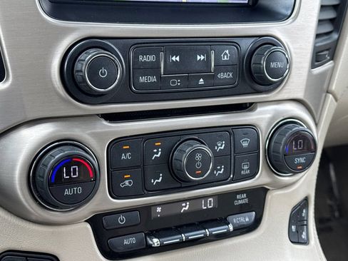 Used 2019 GMC Yukon XL Denali w/ Denali Ultimate Package AWD/4WD image 26
