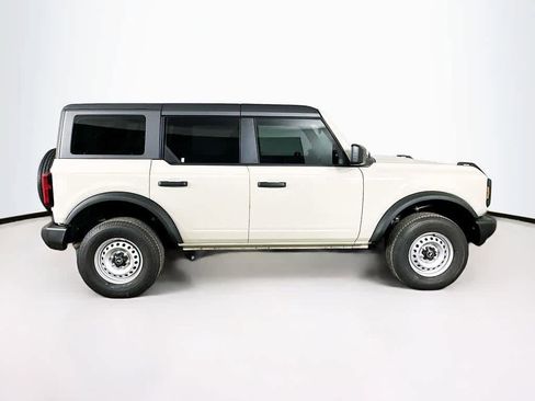 New 2025 Ford Bronco Base image 25