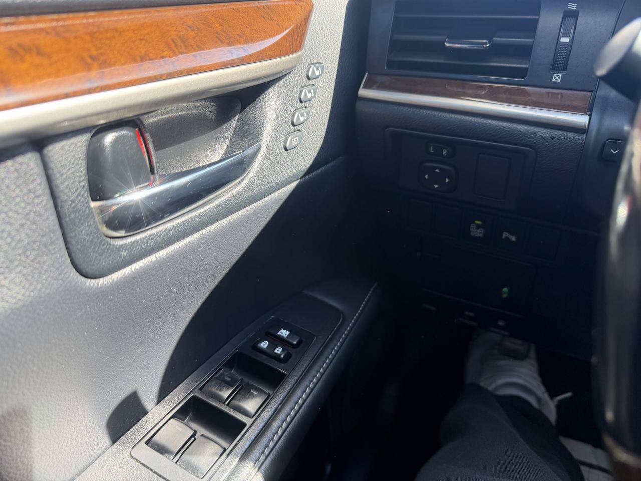 Used 2015 Lexus ES 350 w/ Luxury Package FWD image 24