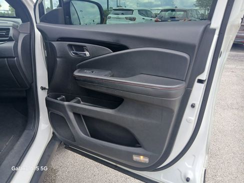 Used 2022 Honda Pilot Black Edition image 49