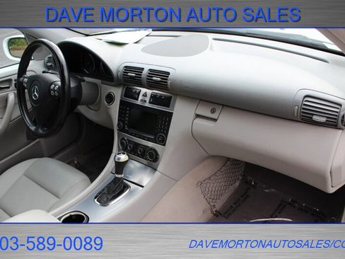 Used 2006 Mercedes-Benz C 230 Sedan image 16