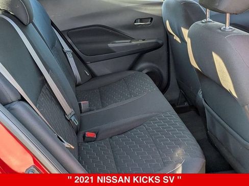 Used 2021 Nissan Kicks SV FWD image 33