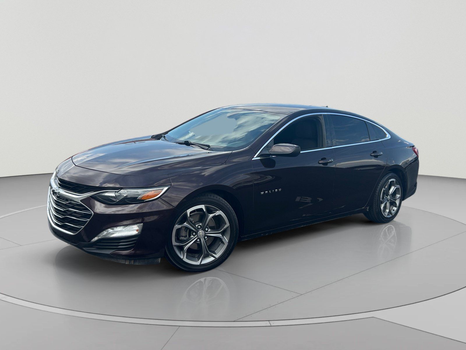 Used 2020 Chevrolet Malibu LT FWD image 1
