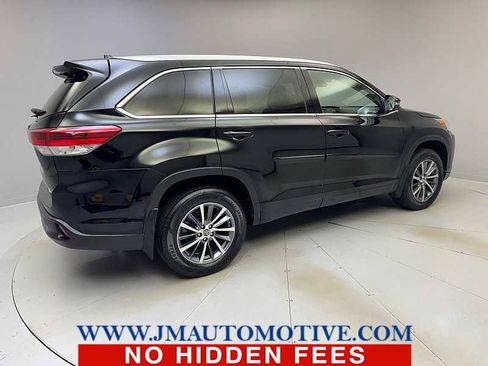 Used 2018 Toyota Highlander XLE image 5