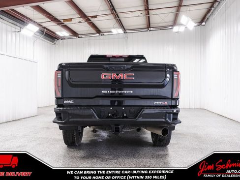Used 2024 GMC Sierra 2500 AT4 w/ AT4 Premium Plus Package image 5