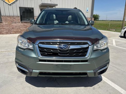 Used 2017 Subaru Forester 2.5i Premium AWD/4WD image 6