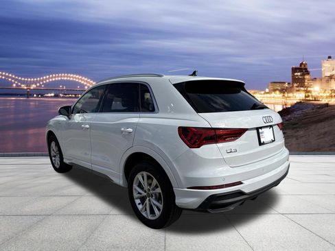 Used 2023 Audi Q3 2.0T Premium Plus image 3