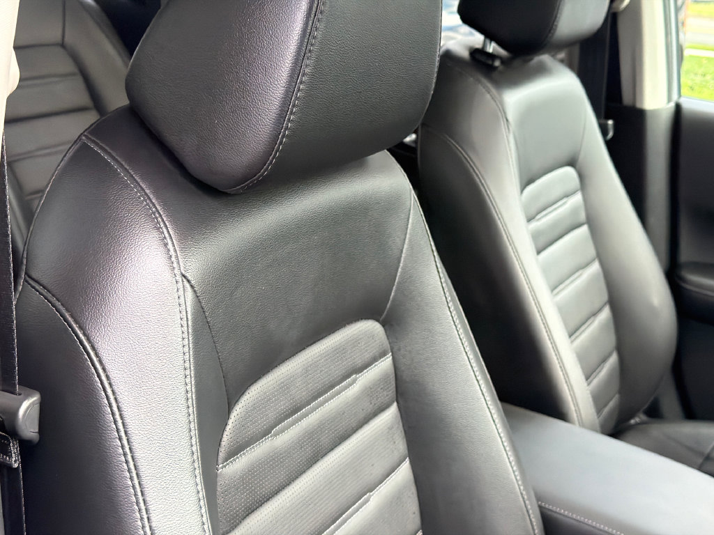 Used 2025 Honda CR-V EX-L image 11