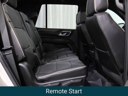 Used 2021 Chevrolet Tahoe Premier w/ Premium Package AWD/4WD image 13