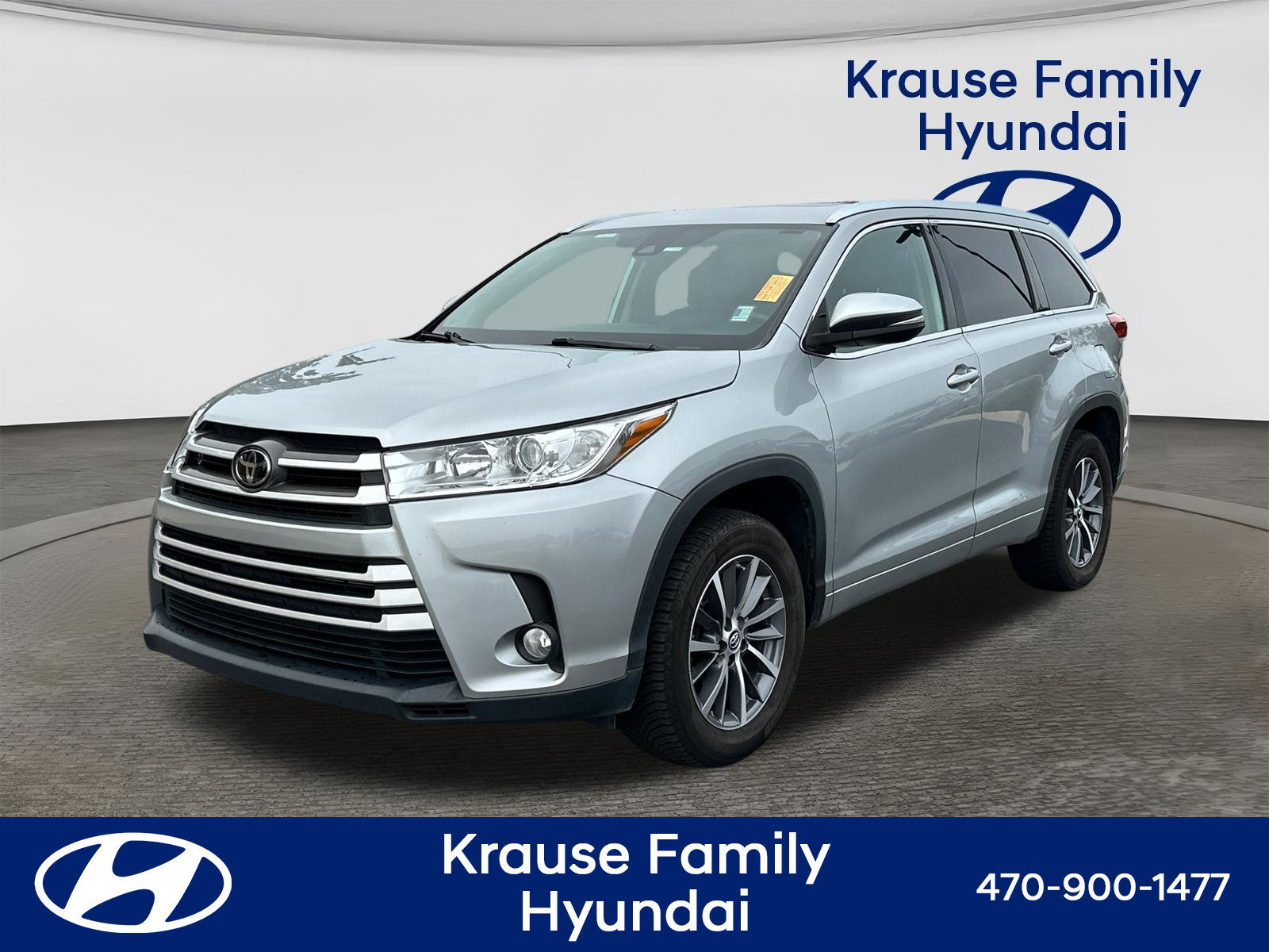 Used 2018 Toyota Highlander XLE FWD image 3