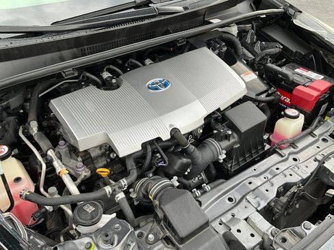 Used 2020 Toyota Prius L Eco FWD image 11