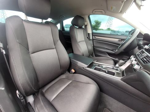 Used 2021 Honda Accord LX image 3