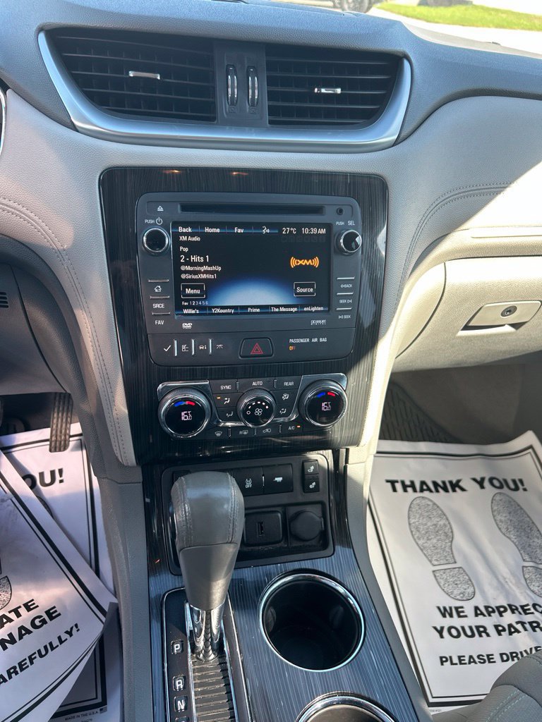 Used 2017 Chevrolet Traverse LT w/ Traveler's Package FWD image 8