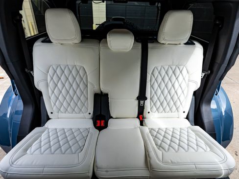 Used 2023 Ford Bronco Heritage Edition image 37