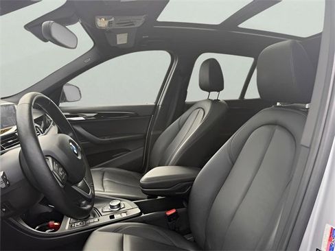 Used 2021 BMW X1 xDrive28i w/ Premium Package image 14