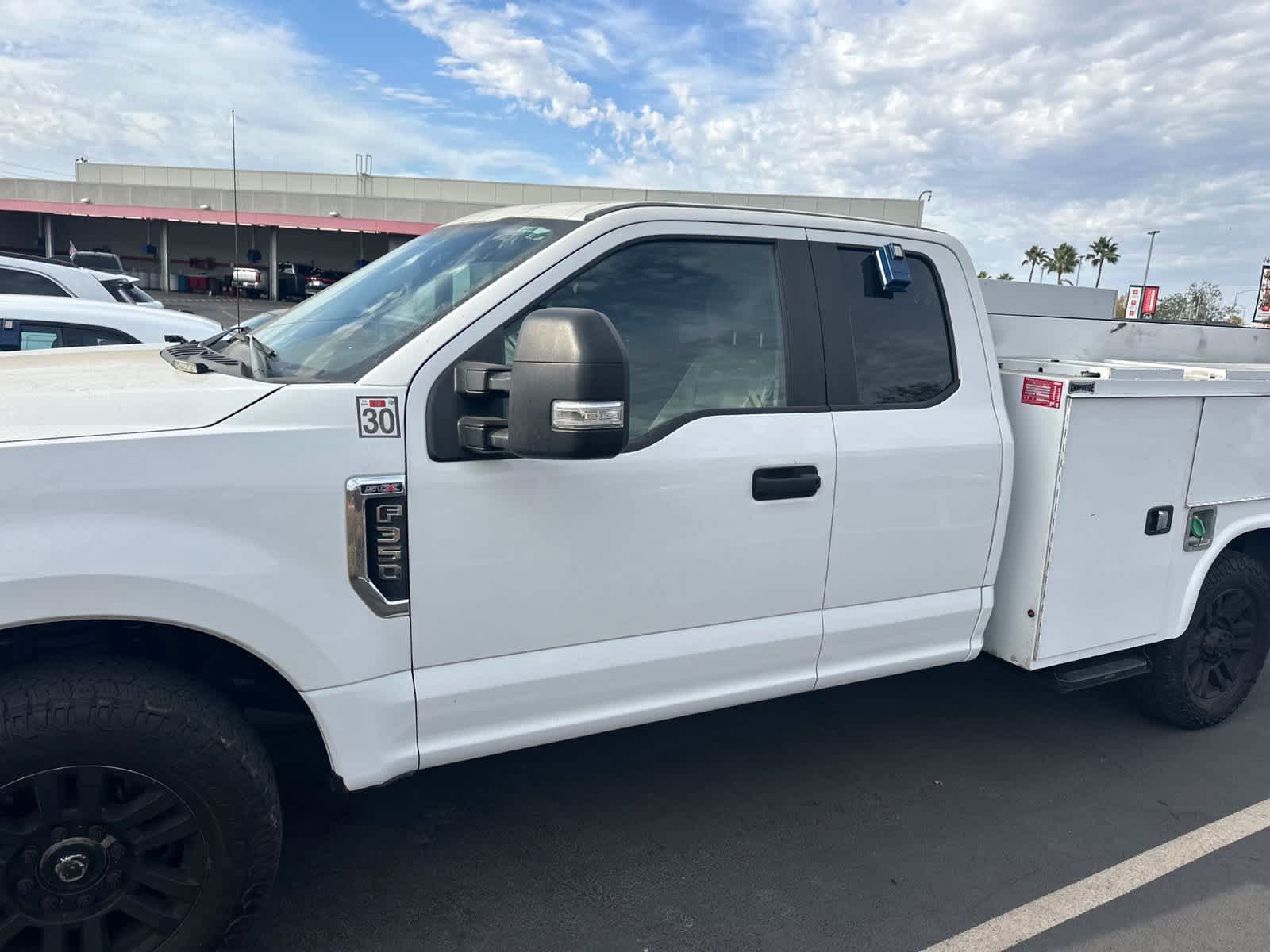 Used 2019 Ford F350 XL RWD image 2