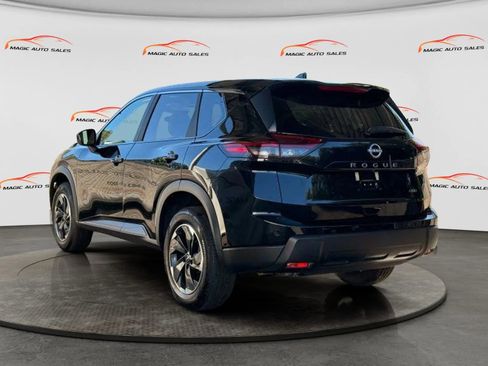 Used 2025 Nissan Rogue SV AWD/4WD image 7