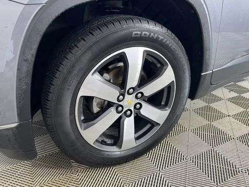 Used 2019 Chevrolet Traverse LT w/ LT Premium Package FWD image 26