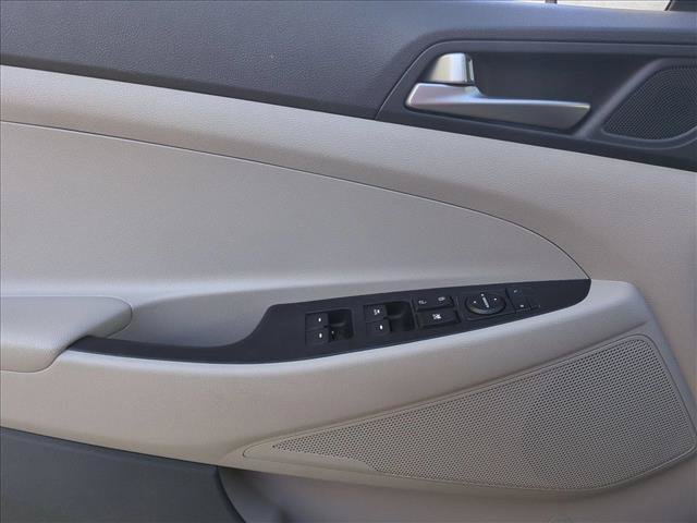 Used 2017 Hyundai Tucson SE w/ SE Popular Package 02 FWD image 11