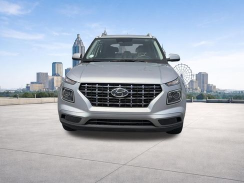 Used 2026 Hyundai Venue SEL FWD image 23