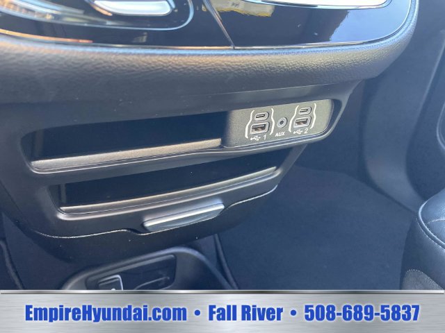 Used 2025 Chrysler Pacifica Select FWD image 23