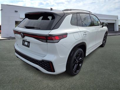 New 2026 Volkswagen Tiguan SE R-Line