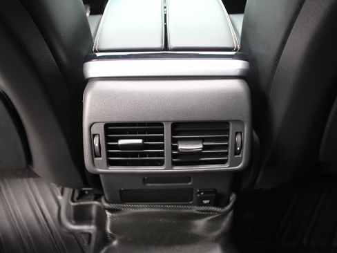 Used 2021 Land Rover Range Rover Velar R-Dynamic S image 28