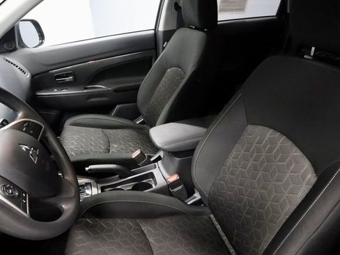 Used 2025 Mitsubishi Outlander Sport ES AWD/4WD image 23