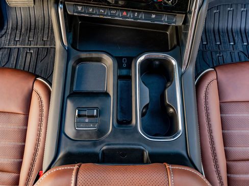 Used 2026 GMC Sierra 3500 Denali Ultimate image 28