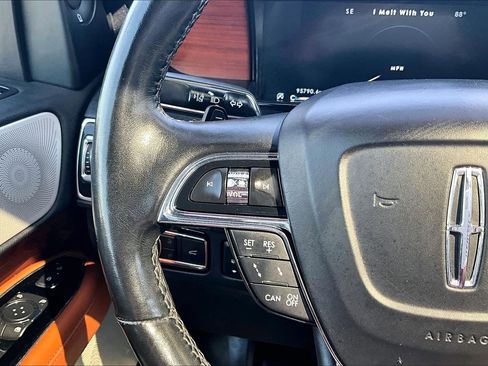 Used 2020 Lincoln Navigator L Reserve w/ Luxury Package AWD/4WD image 18