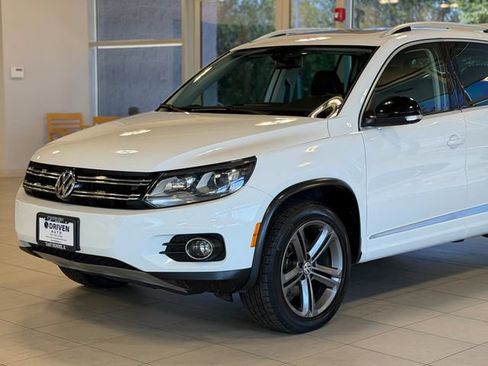 Used 2017 Volkswagen Tiguan Sport AWD/4WD image 3