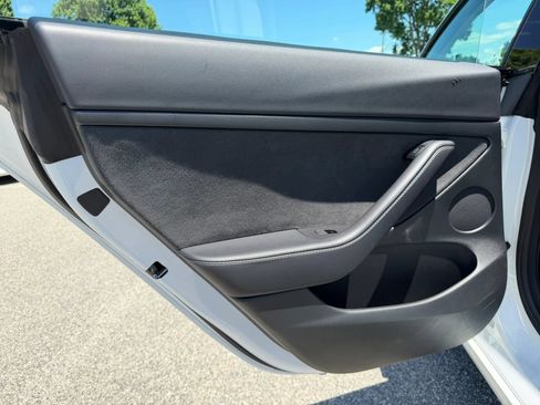 Used 2023 Tesla Model 3 Standard Range RWD image 10