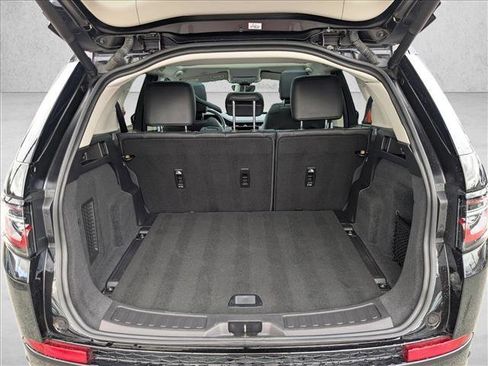 Certified 2024 Land Rover Discovery Sport S image 6